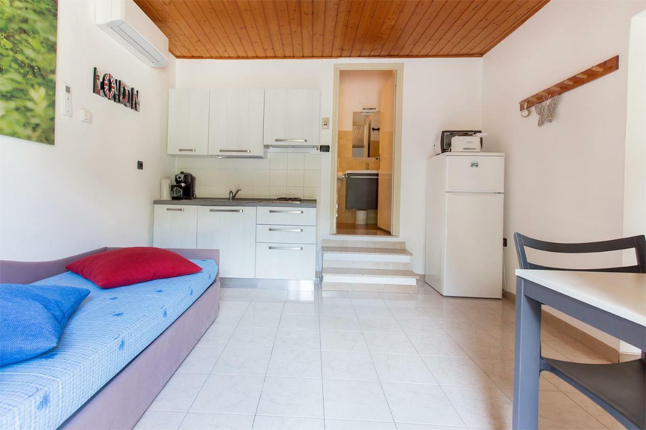 Apartments Suster Torbole Sul Garda Екстериор снимка